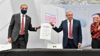 AMLO, trabajador e inteligente. Claudia con empresarios de Monterrey. Y Daniel Servitje
