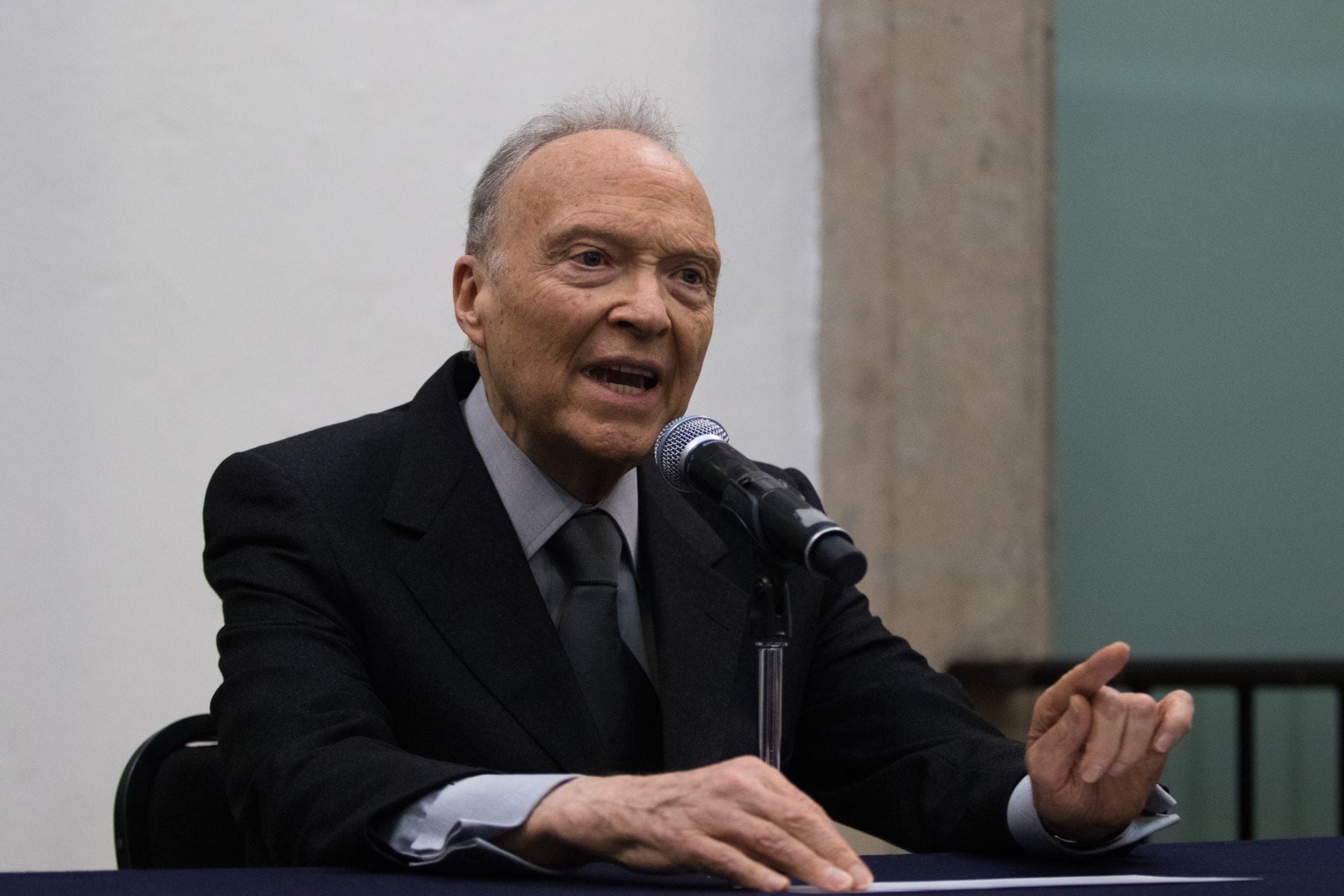 Alejandro Gertz Manero, Fiscal General de la República.
