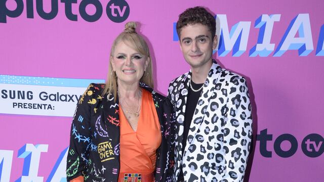 Erika Buenfil con su hijo Nicolás Buenfil.