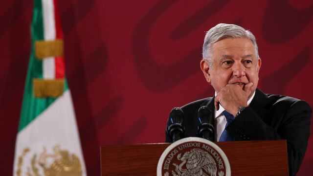 AMLO.