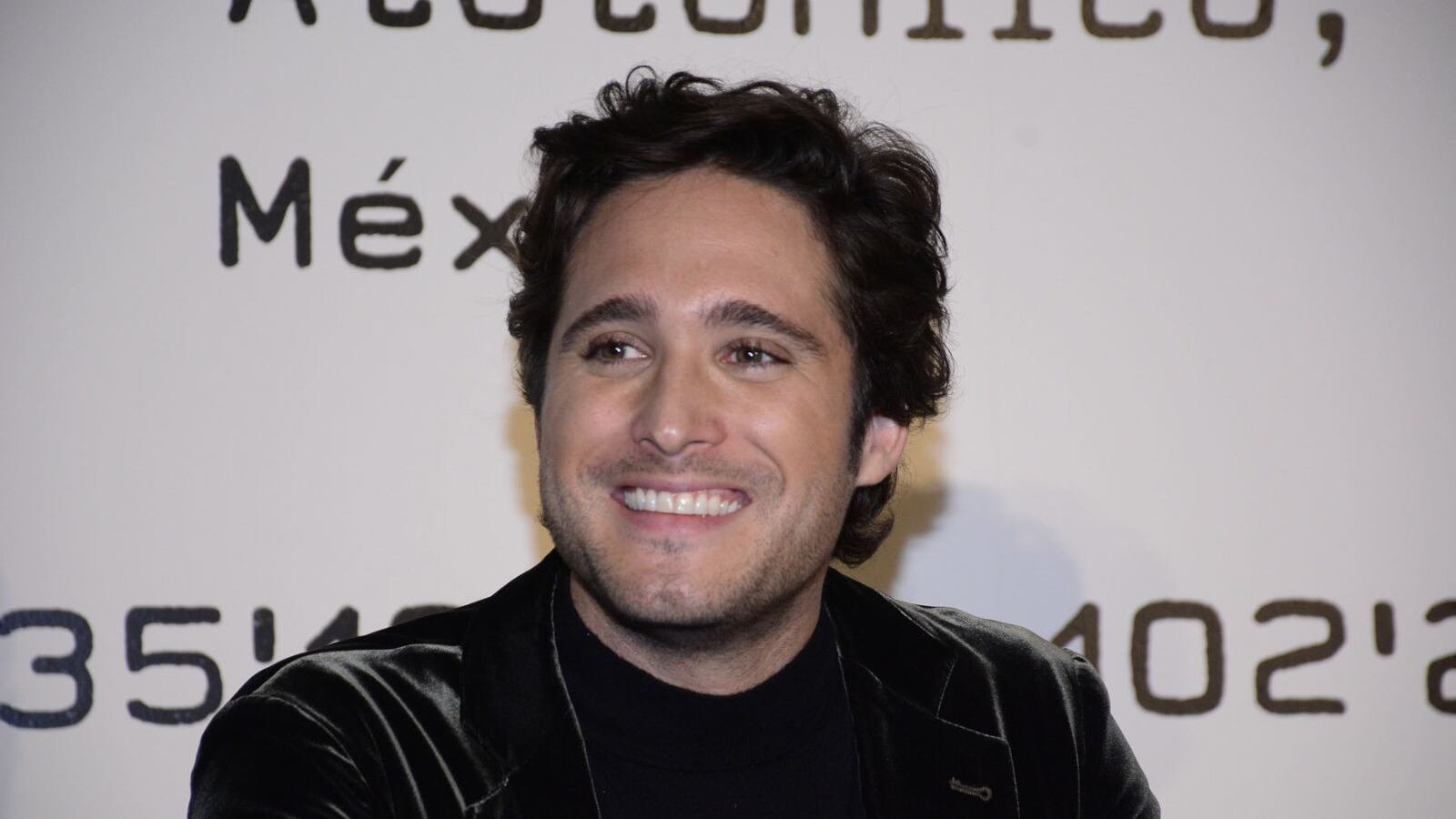 ¿Y Luis Miguel? Diego Boneta confiesa que Juan Gabriel fue un “gran mentor” en su carrera