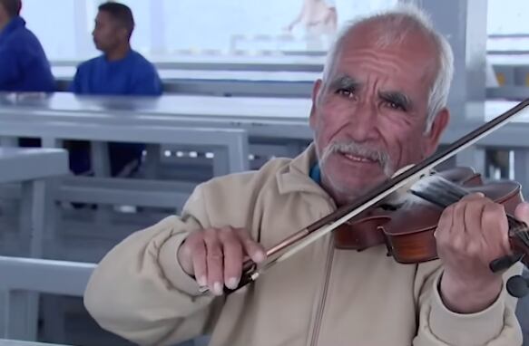 Lucio Yáñez.