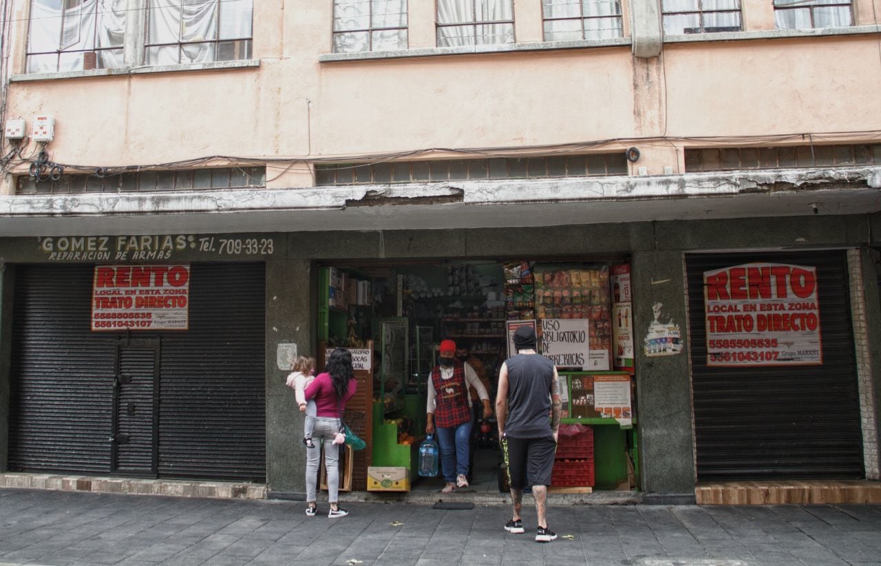 Gobierno de CDMX propone licencia para uso de suelo en comercios de impacto vecinal