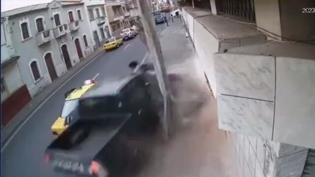 Atropellan a adultos mayores en Ecuador