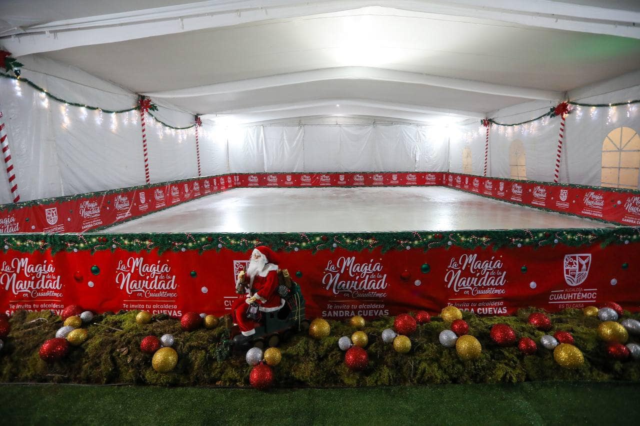 Pista de hielo en el Jardín Pushkin