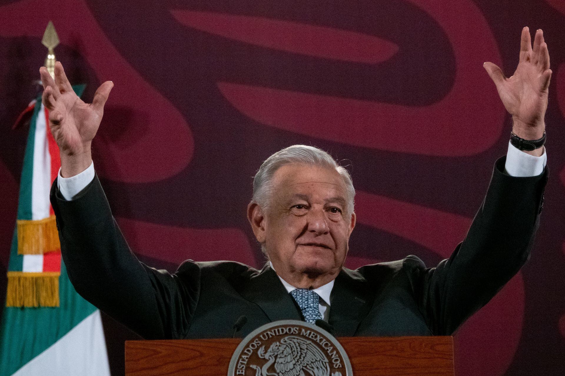 AMLO respalda a Ernestina Godoy tras rechazo a su ratificación