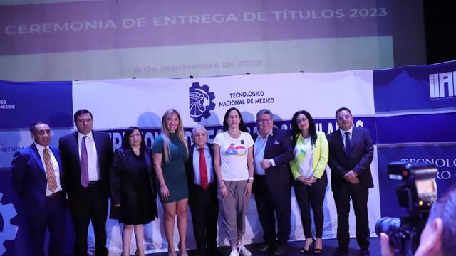 Lía Limón en graduación de alumnos del Tecnológico Nacional de México