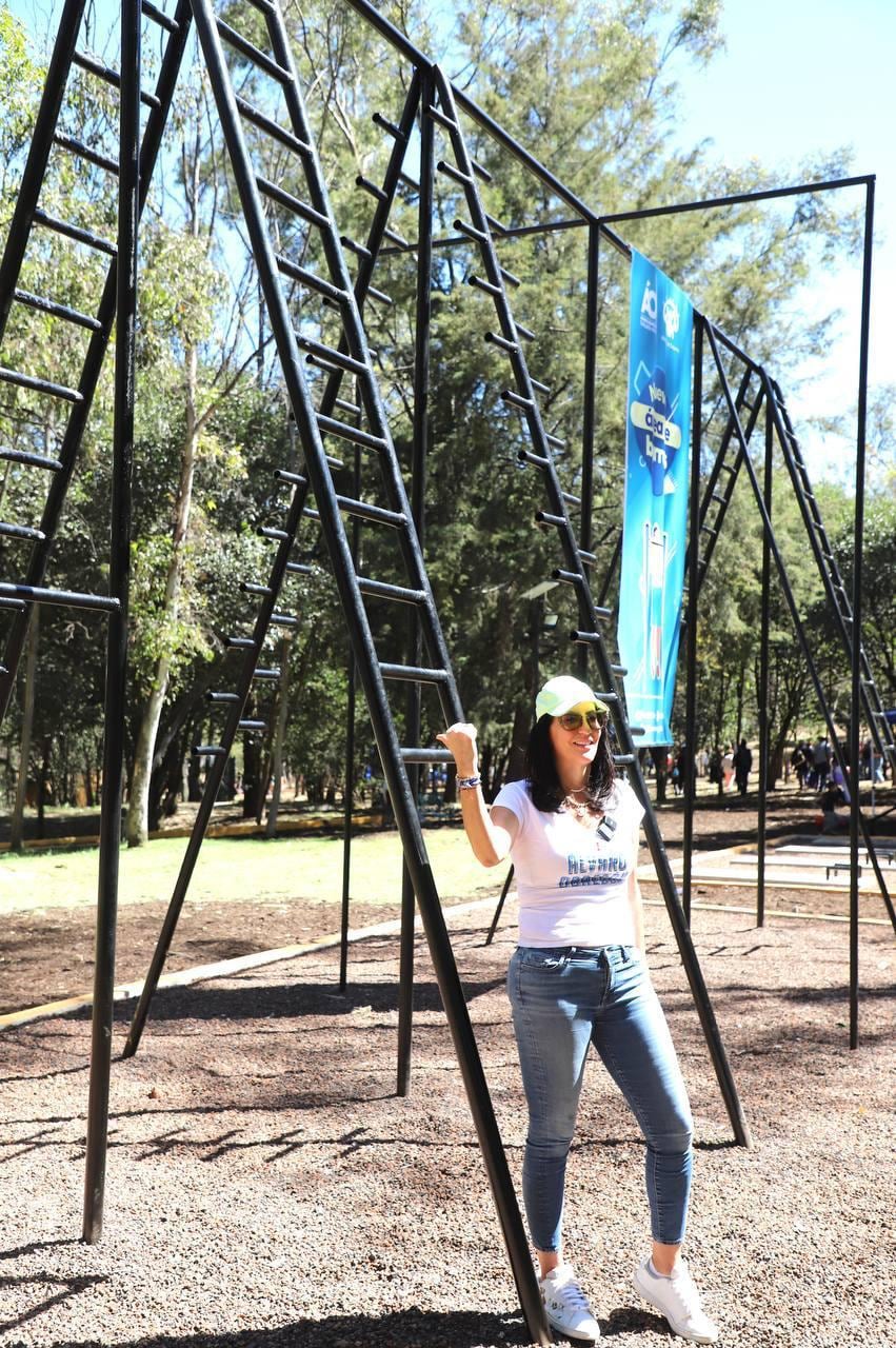 Lía Limón entrega Parque Águilas-Japón