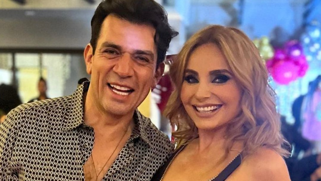 Jorge Salinas y Elizabeth Álvarez