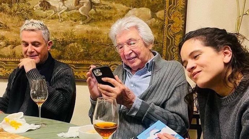 Rosalía y Alejandro Sanz se encuentran para celebrar el Día de los Reyes Magos