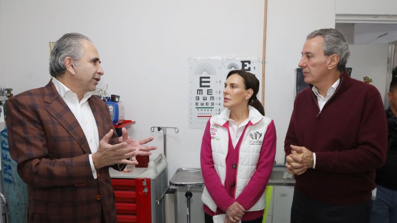 MariElise Budib y Pepe Chedraui impulsan cirugías de cataratas en Puebla