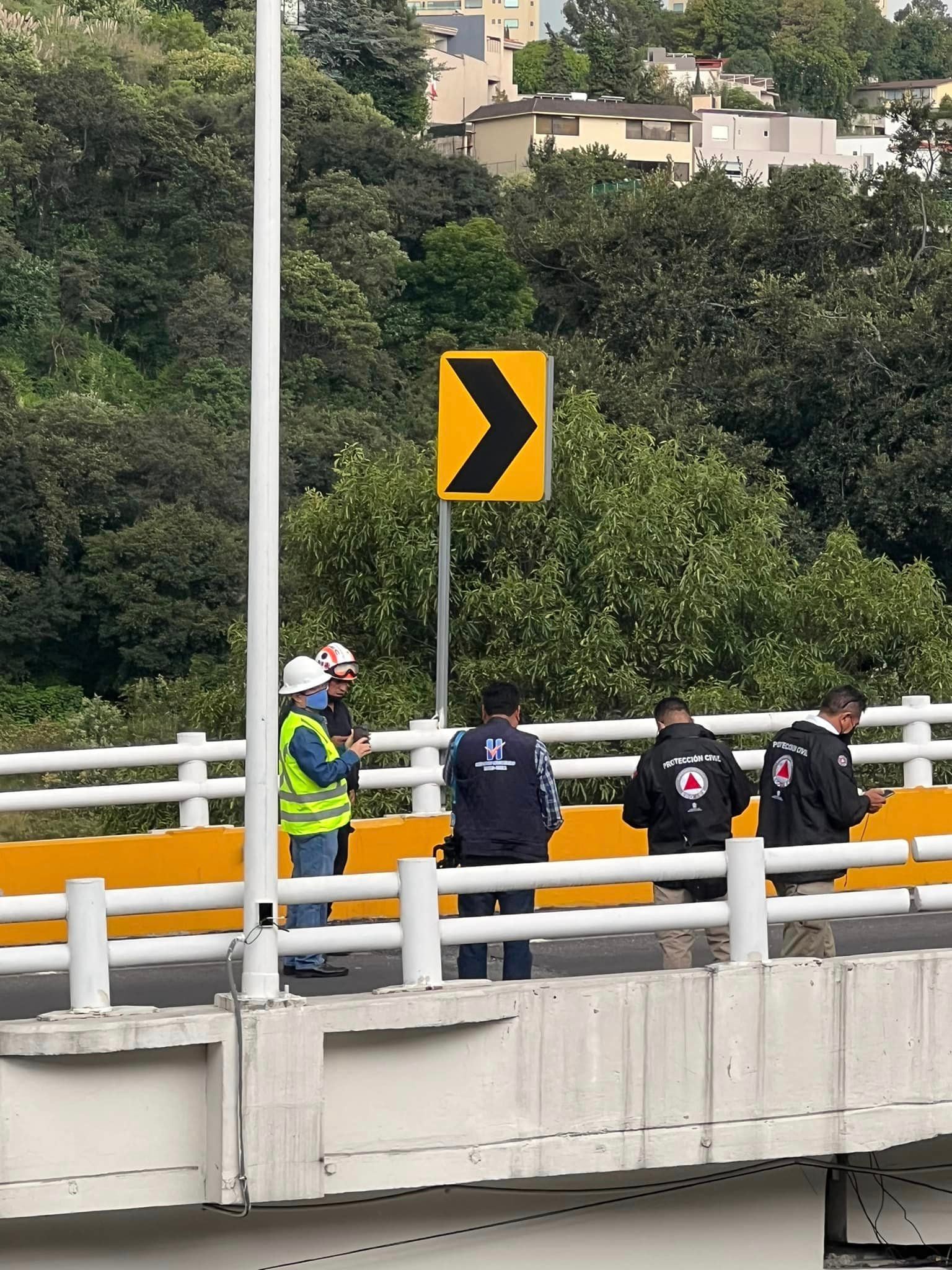 Puente en Bosque Real, municipio de Huixquilucan