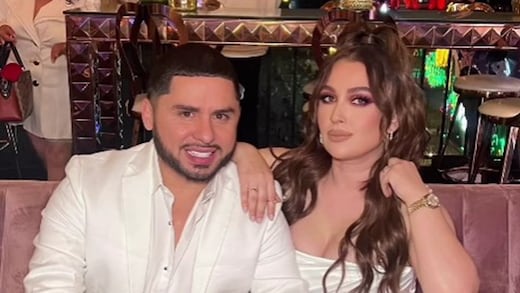 Larry Hernández aclara qué pasa con Kenia Ontiveros, pero los fans tienen sus dudas