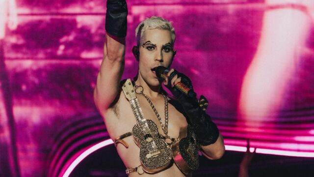 Christian Chávez hace homenaje a Thalía y recrea su atrevido look en concierto de RBD