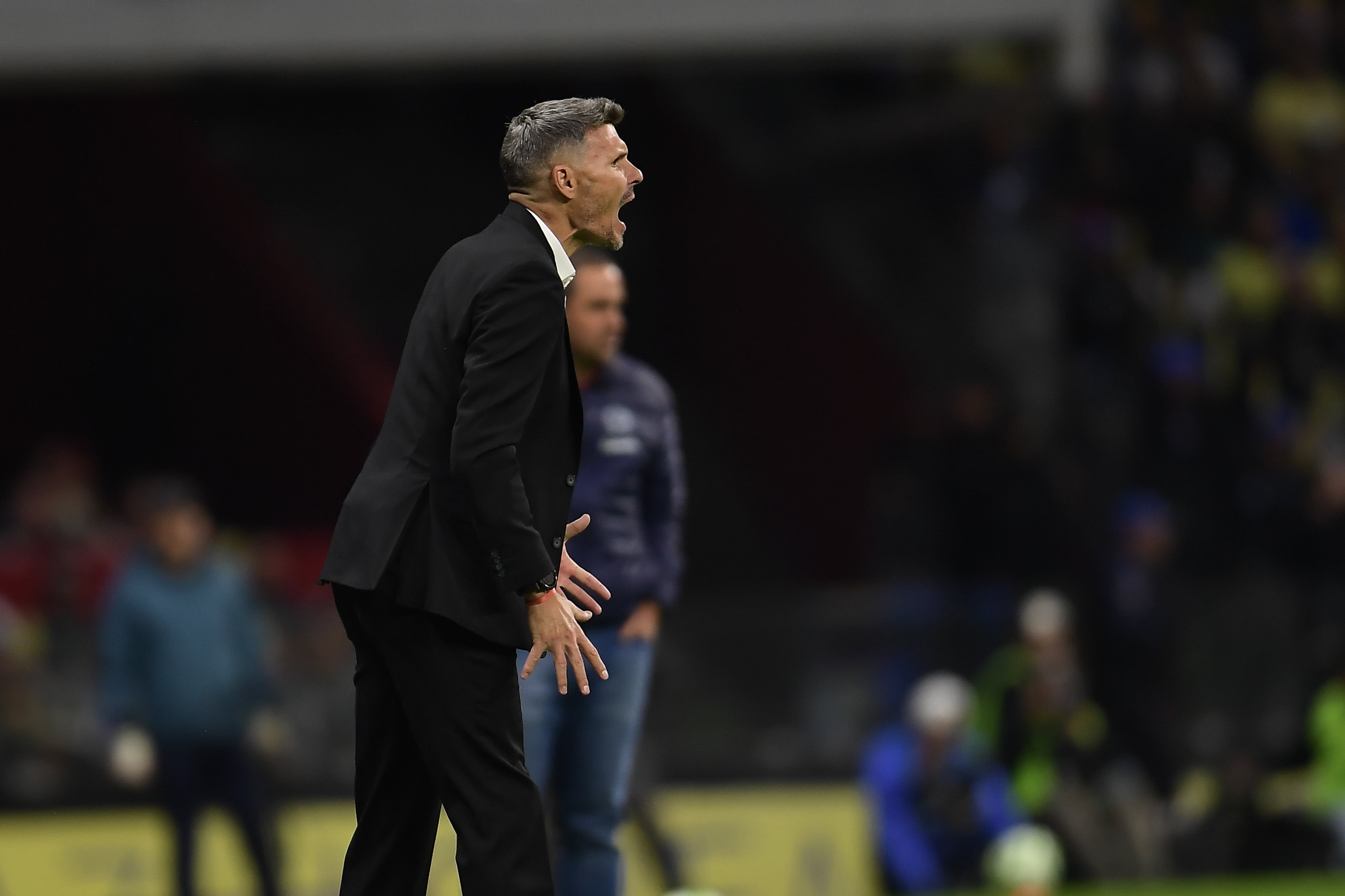 El Club América se va al descanso perdiendo 0-2 ante el Atlético de San Luis.