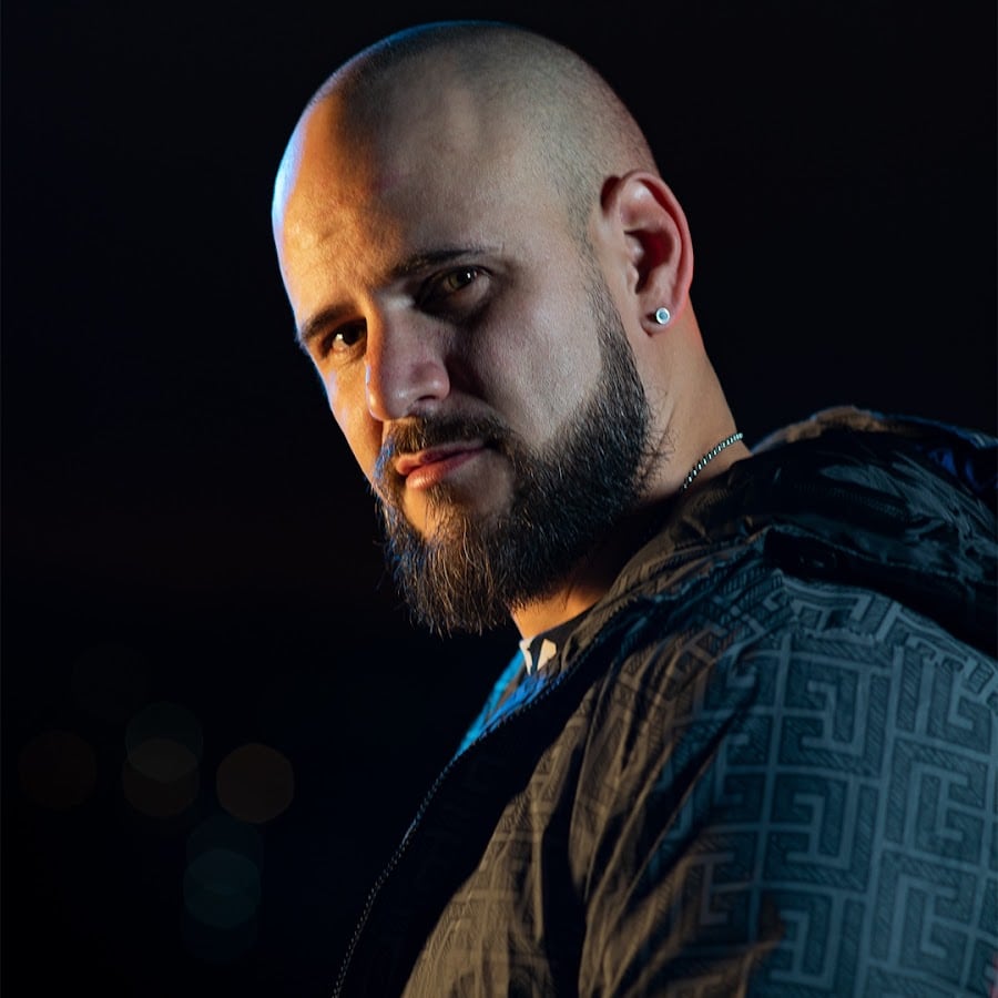El Temach llega a Envinadas y sus fans las están funando por darle espacio a un misógino