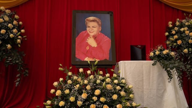 Urna de Paquita la del Barrio