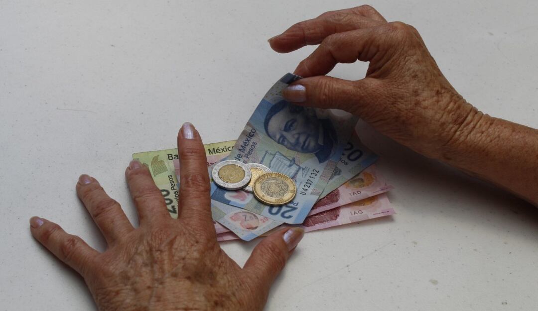 ¿Hay aguinaldo para adultos con Pensión Bienestar?