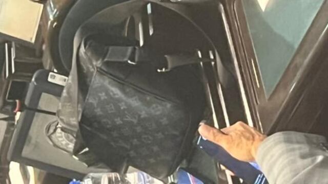 Diputado de Morena viste bolso de más de 60 mil pesos