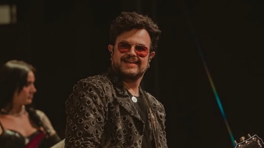 ¿A qué hora termina el concierto de Aleks Syntek en el Auditorio Nacional? Horario del 12 de marzo