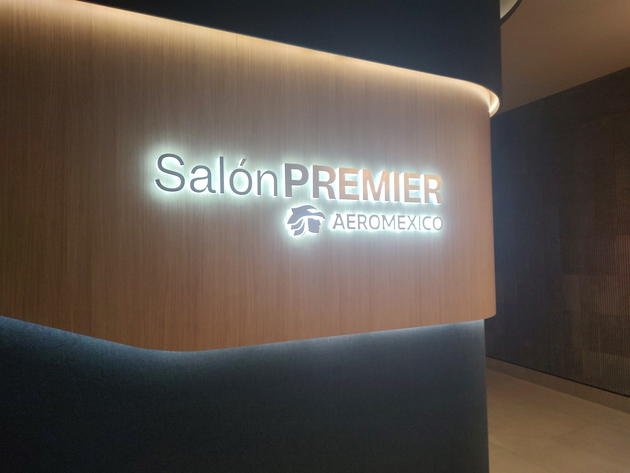 Salones Premier de Aeroméxico