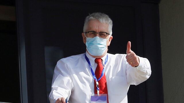 Dominic Dwyer, miembro del equipo de la Organización Mundial de la Salud (OMS)