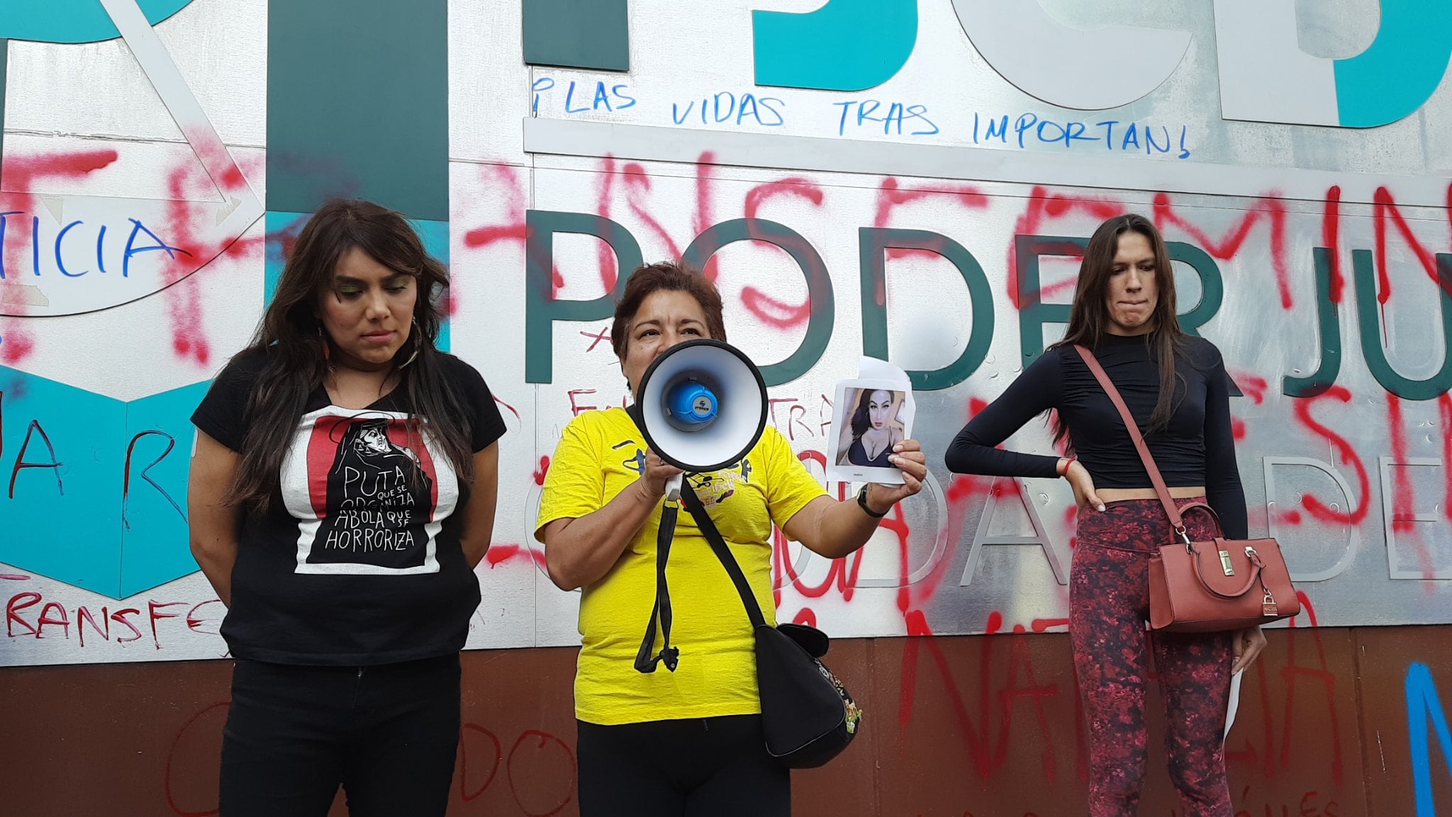 Vandalizan sede del Poder Judicial en CDMX