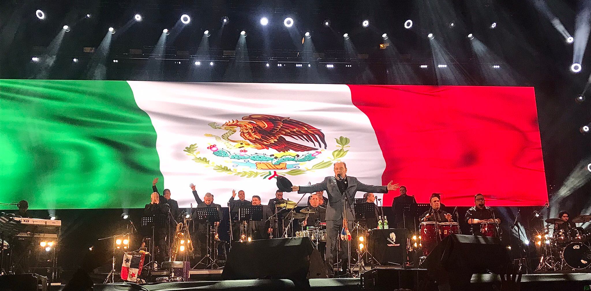 Rubén Blades da la bienvenida al 2024 en la CDMX con concierto de 3 horas