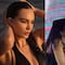 Belinda se da un “beso de tres” con Lola Rodríguez y la drag queen Valentina