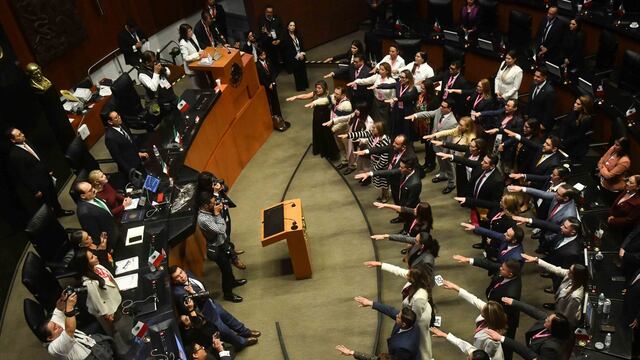 Toma de protesta de Magistradas y Magistrados del Primer y Segundo Circuito, durante la sesión solemne de la Cámara de Senadores