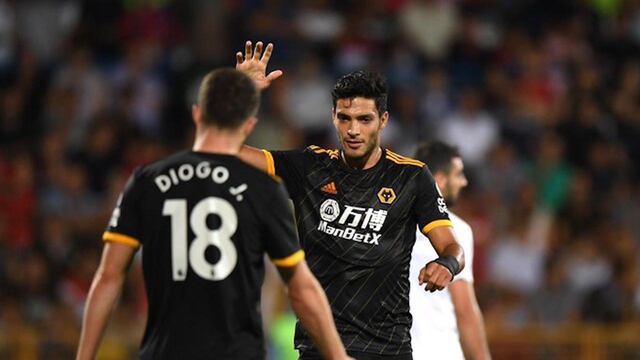 Raúl Jiménez marcó dos goles en la victoria de los Wolves ante el Pyunik