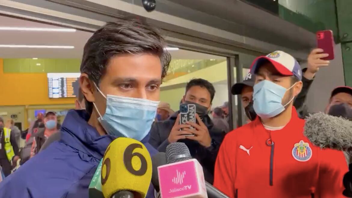 José Juan Macías regresa al Club Chivas con “humildad” a ganarse un puesto