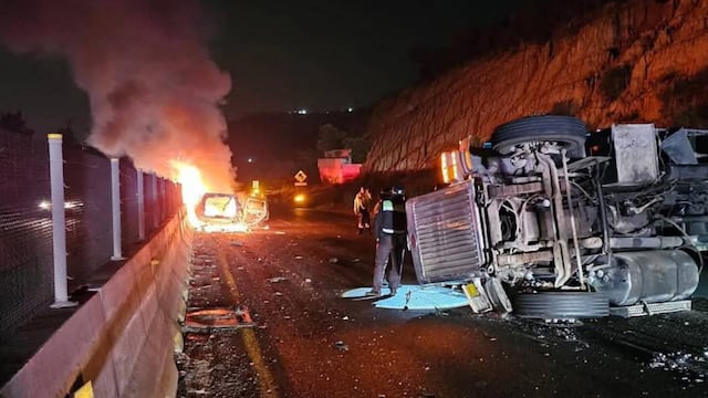 Un accidente en la autopista Chamapa-Lechería deja un muerto tras choque de tráiler