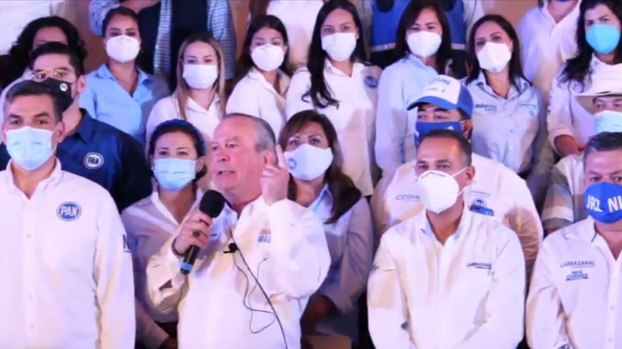 Mauricio Fernández reta a El Norte con 10 millones de pesos por encuesta