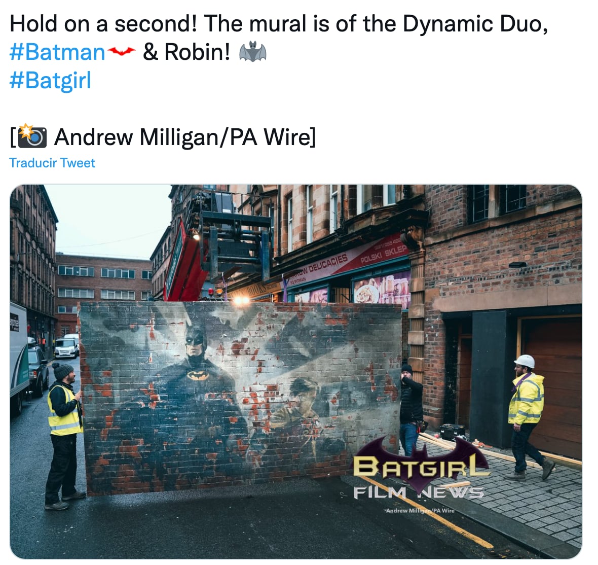 Mural de Batman y Robin en el set de 'Batgirl'