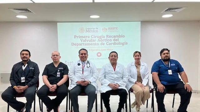 Médicos del ISSSTE en Hospital Regional de Alta Especialidad Torreón