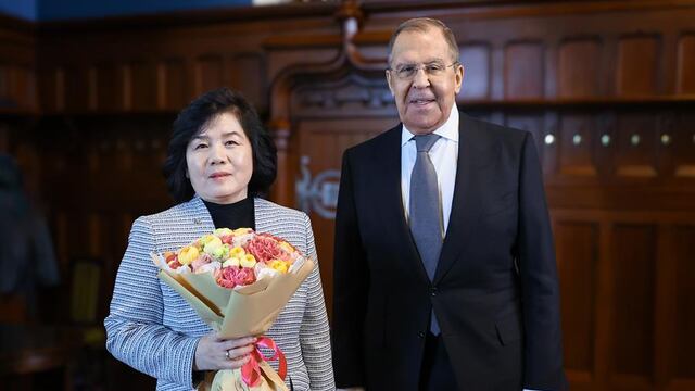 Rusia refuerza relaciones con Corea del Norte