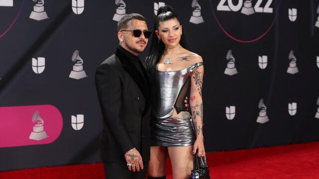 Christian Nodal y Cazzu en los Latin Grammy 2022.