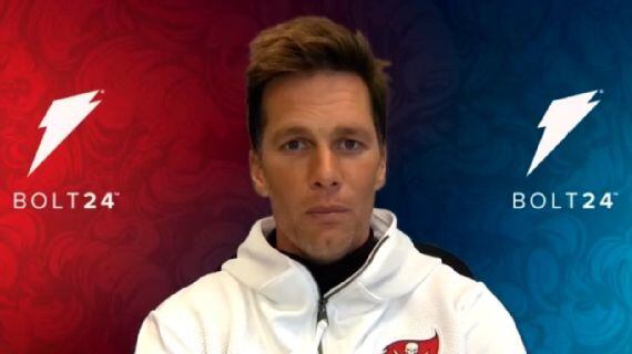 Tom Brady habla sobre superar en títulos a Michael Jordan