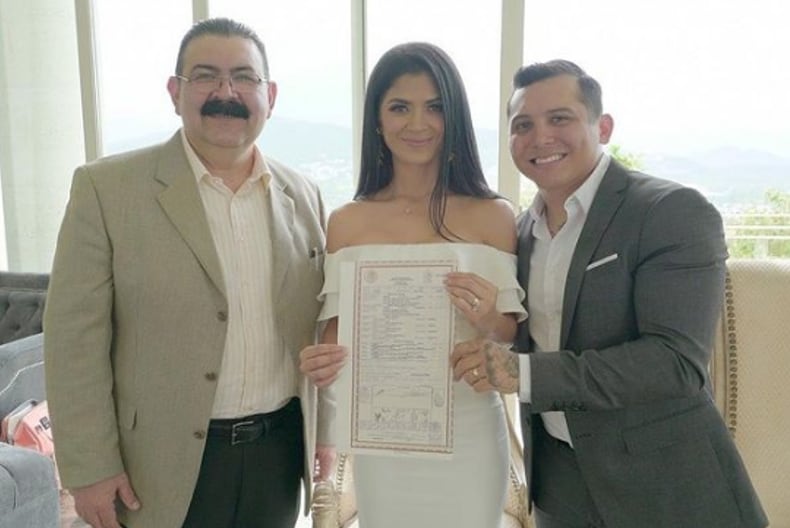Edwin Luna y Kimberly Flores, boda civil