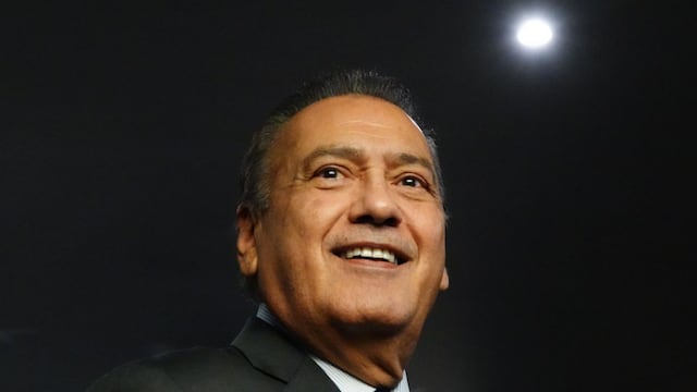 Manlio Fabio Beltrones compara a Grecia Quiroz con Cuauhtémoc Cárdenas