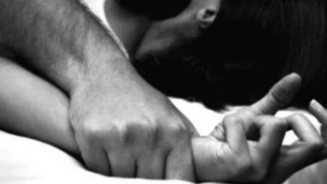 Cuando una mujer se atreve a acudir al ministerio público a denunciar un ataque sexual, se enfrenta a la revictimización por parte de algunos servidores públicos que no están sensibilizados en la atención a este tipo de víctimas.