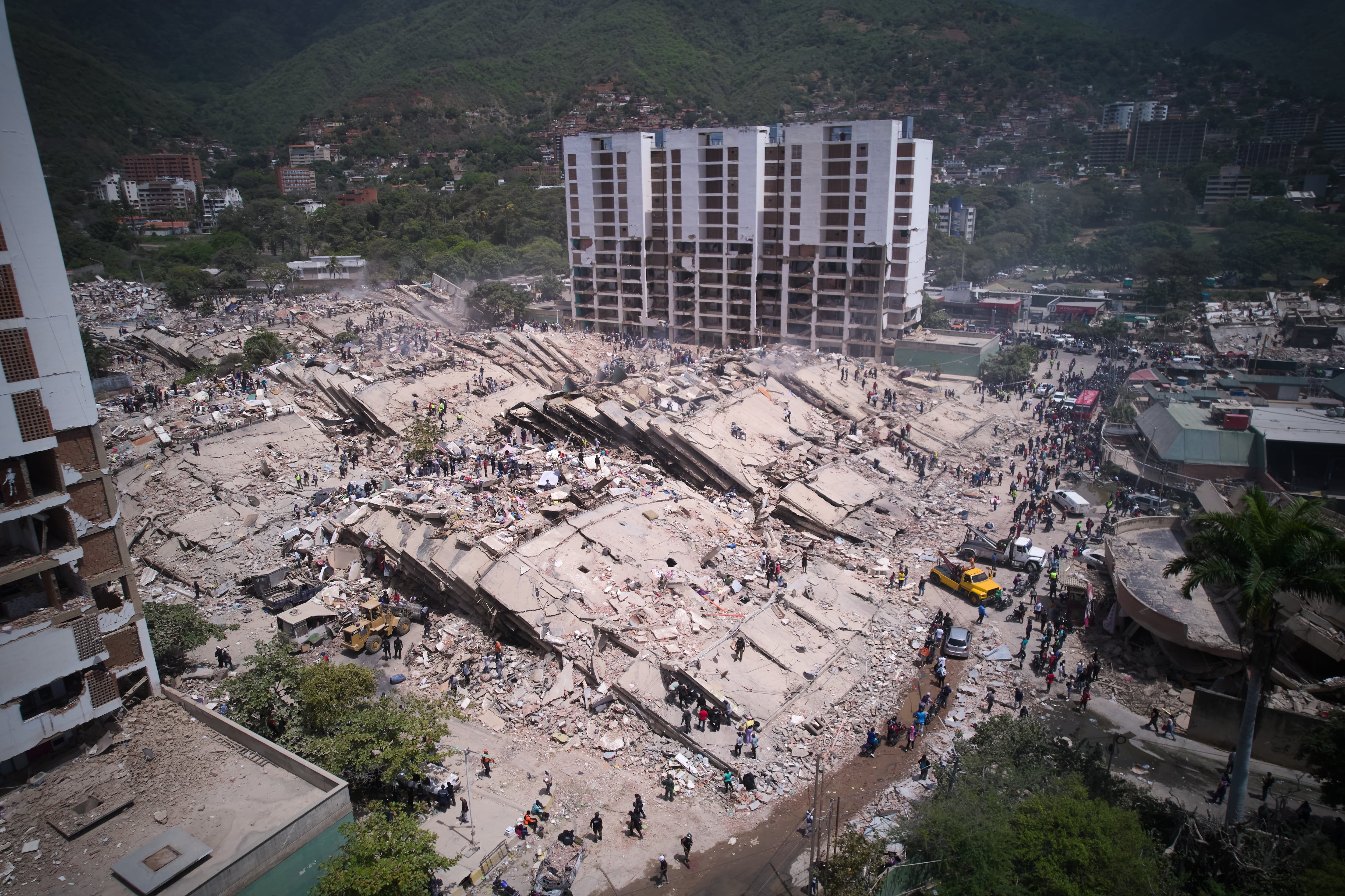 La Guaira tras los terremotos de 7.2 y 7.5