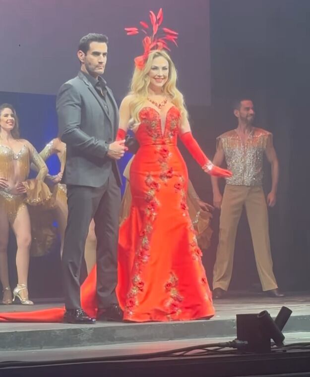 Aracely Arámbula y David Zepeda en Perfume de Gardenia