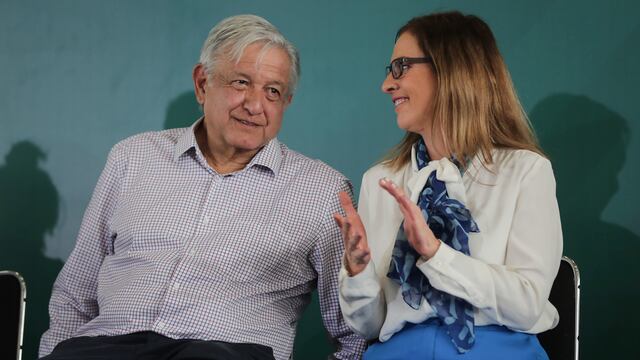 AMLO y Beatriz