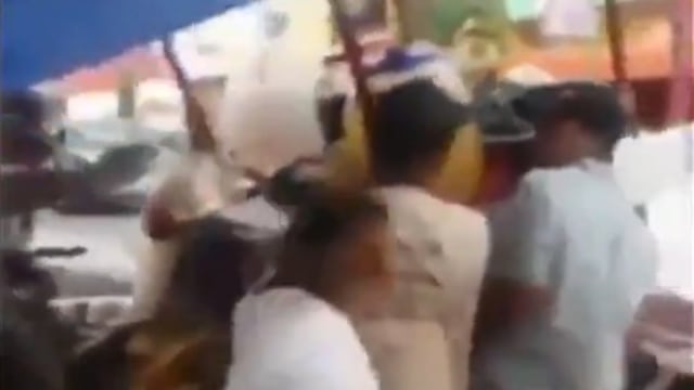 Vendedor de aguas en Tapachula. Desalojo violento