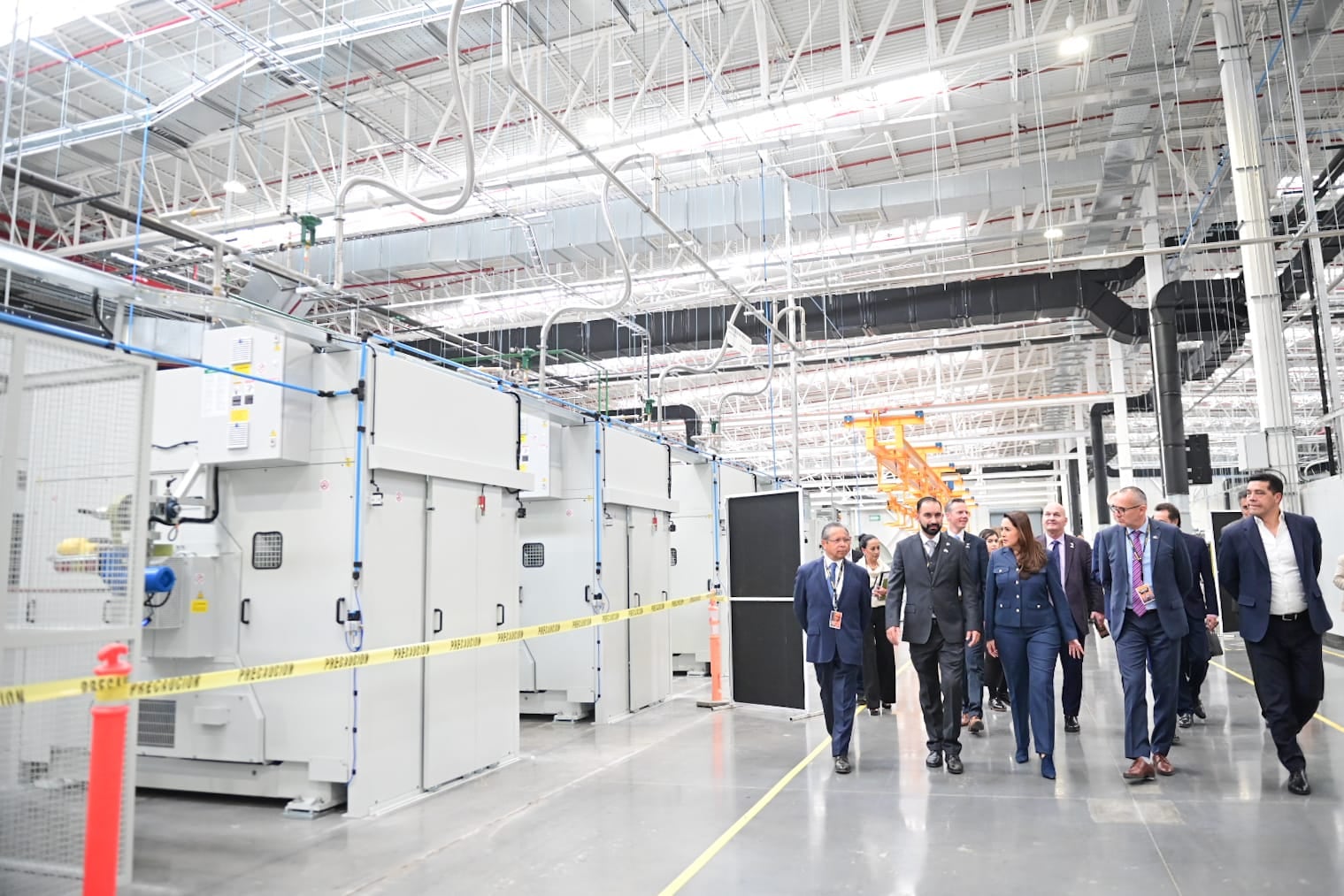 Tere Jiménez inaugura segunda planta de Continental en Aguascalientes.