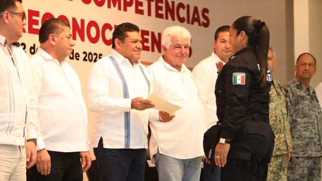 Javier May fortalece profesionalización de la policía en Tabasco