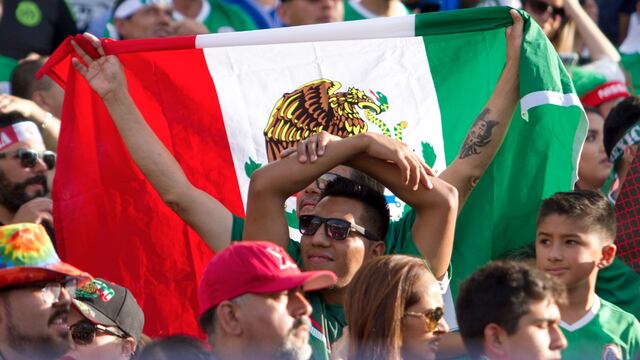 Así el aviente en California durante el partido del Tri.