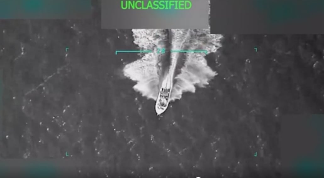 Venezuela niega ataque a barco de droga e insinúa uso de inteligencia artificial.